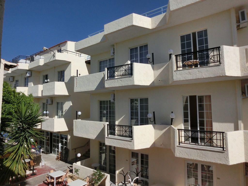 Castello Bianco Aparthotel Платанес Экстерьер фото