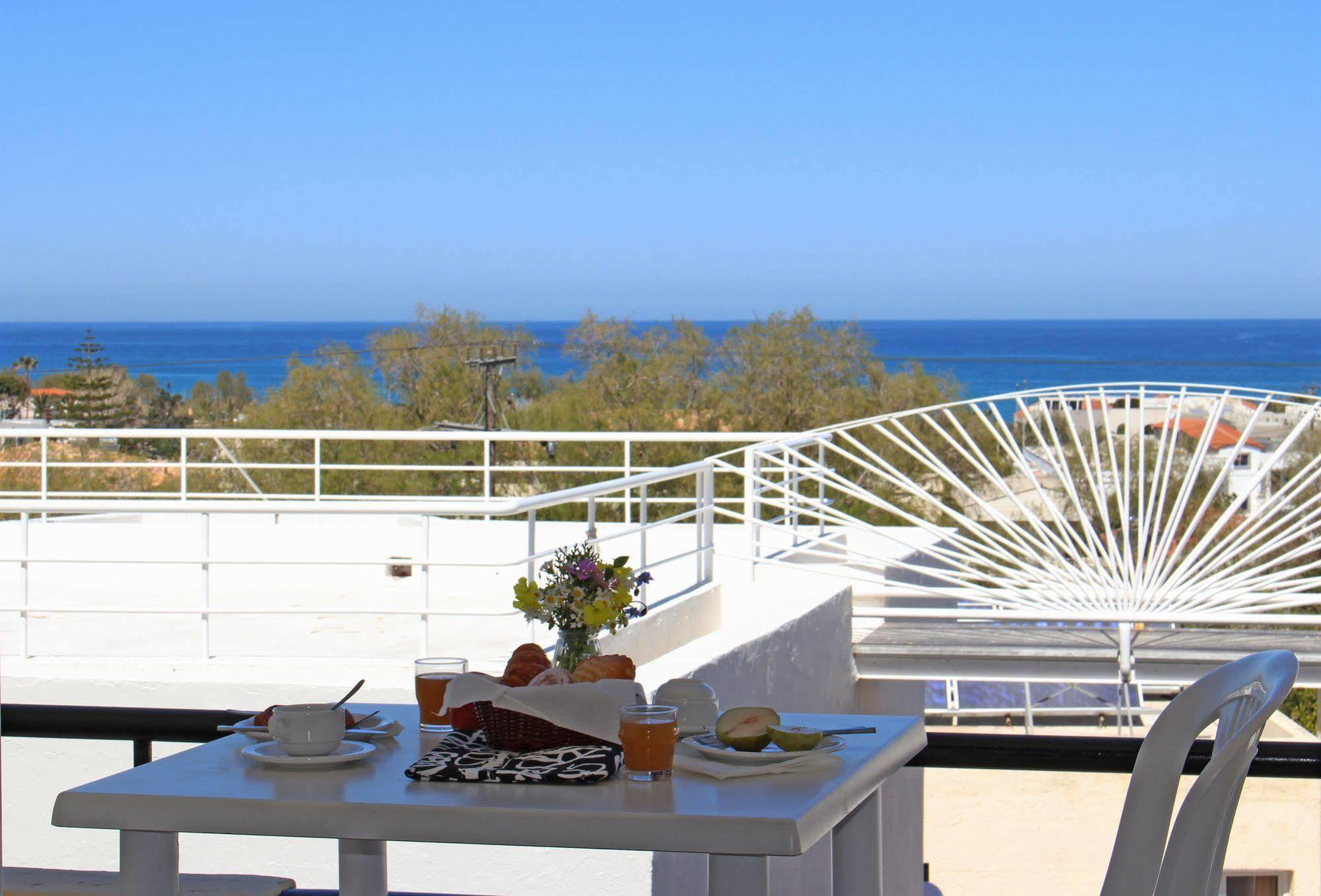 Castello Bianco Aparthotel Платанес Экстерьер фото