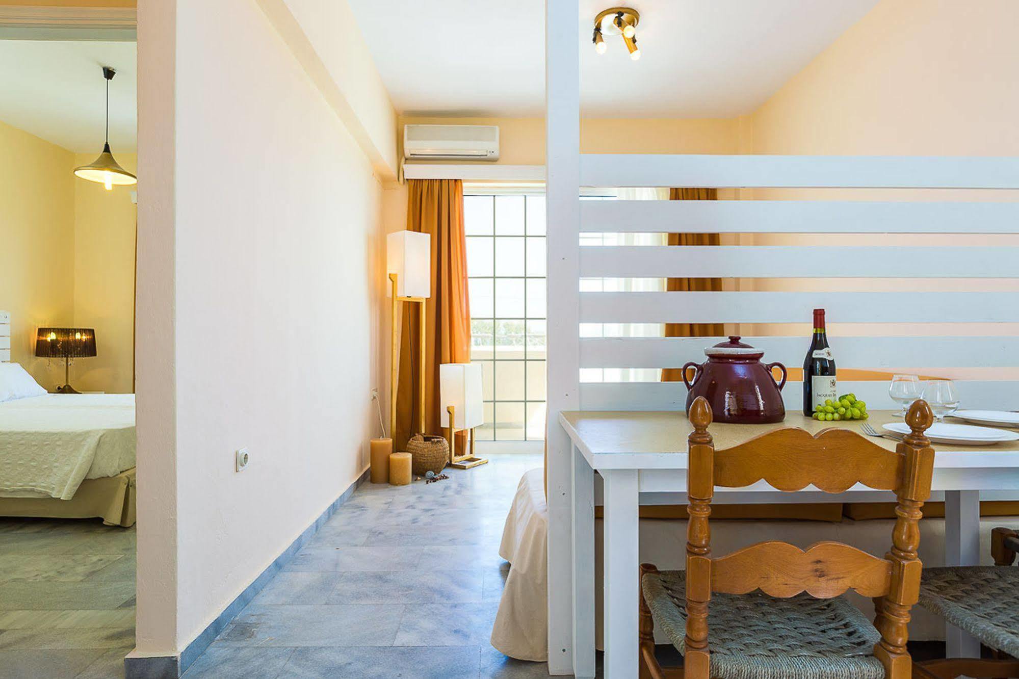 Castello Bianco Aparthotel Платанес Экстерьер фото