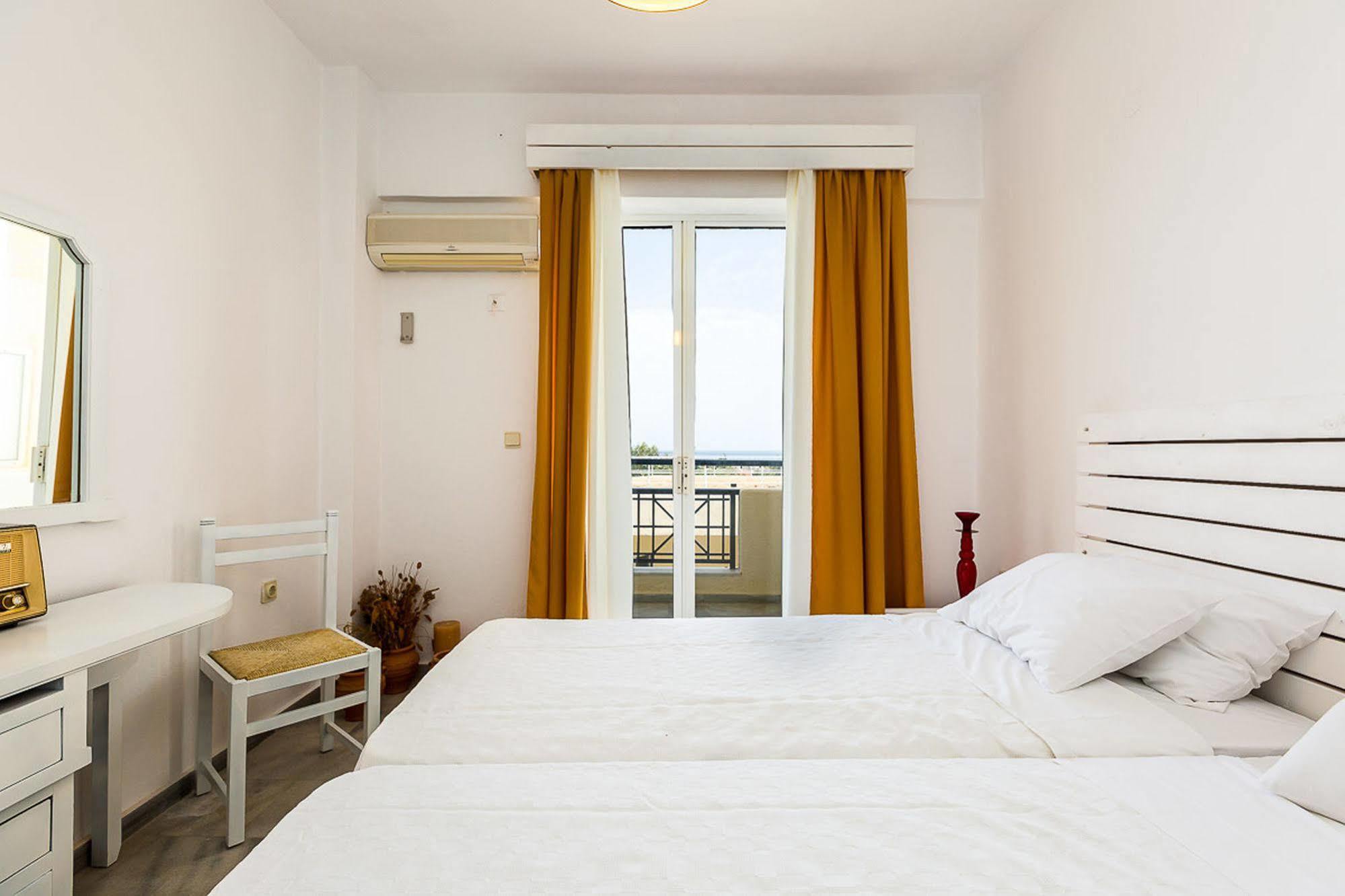 Castello Bianco Aparthotel Платанес Экстерьер фото