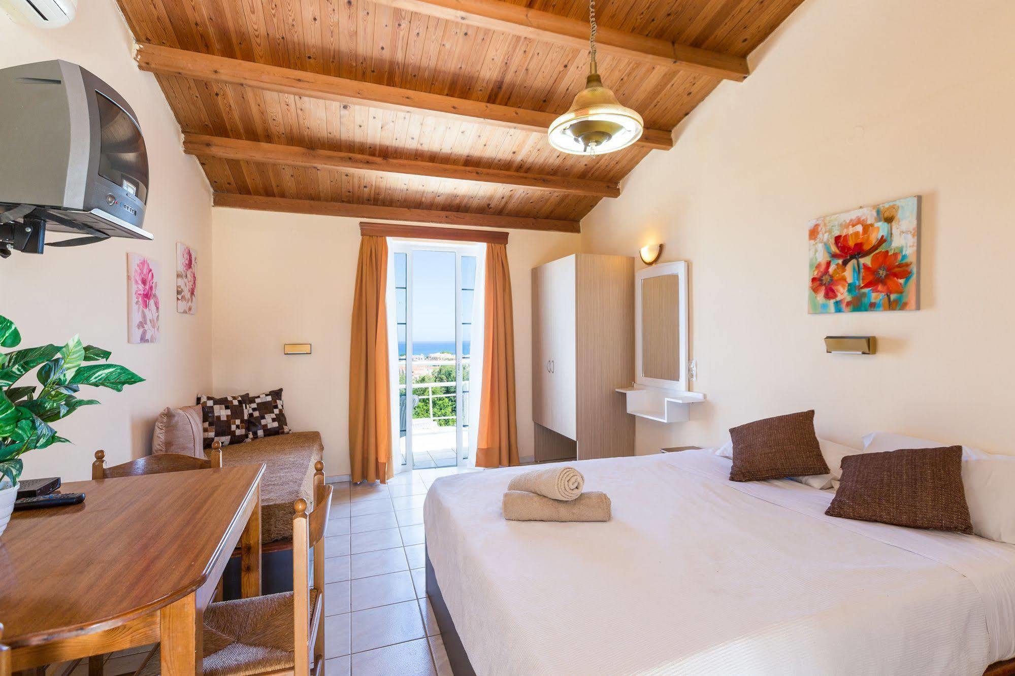 Castello Bianco Aparthotel Платанес Экстерьер фото